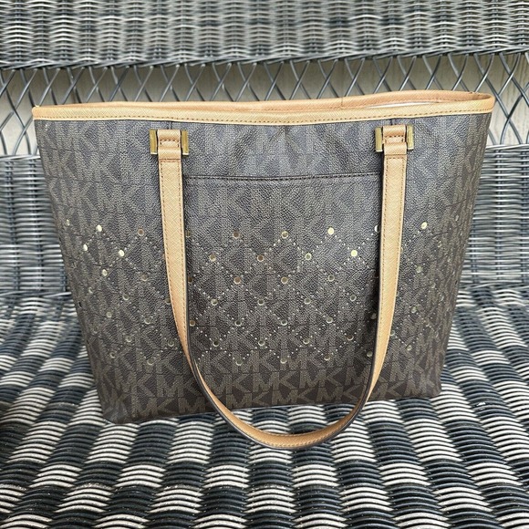 Michael Kors Jet Set Violet Small Carryall Tote Wallet Logo Perforated Leather - Picture 10 of 16